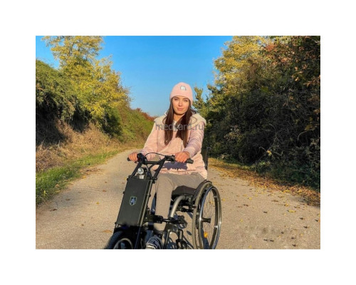 Электрическая приставка (электропривод) для инвалидных колясок UNAwheel Maxi 12"